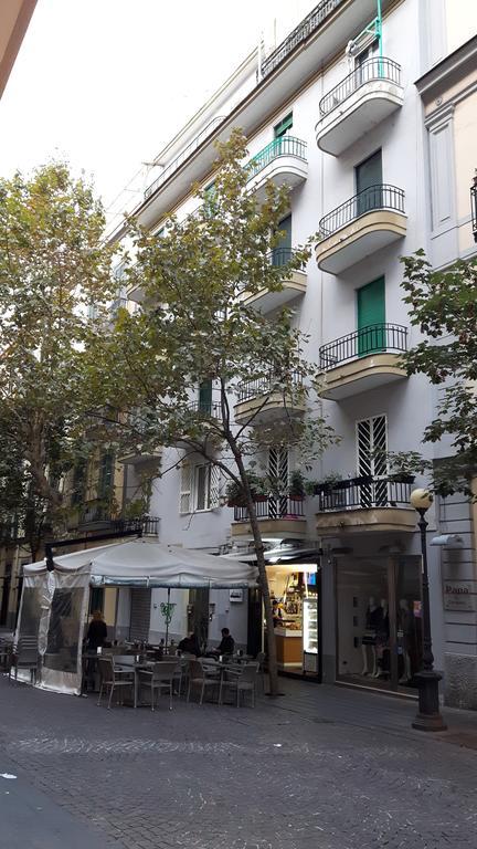 Your Bed Napoli Екстериор снимка
